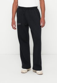 Спортивные штаны