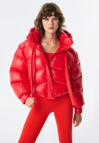 Зимняя куртка