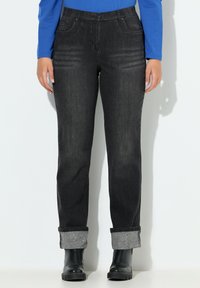 Прямые джинсы