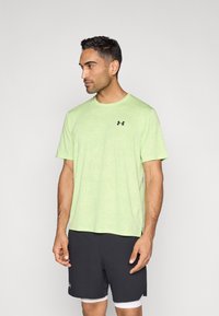 Спортивная майка