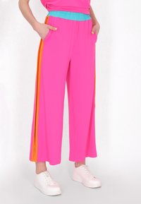 Широкие брюки