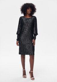 Коктейльное платье