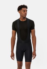 Спортивныве шорты Спортивныве шорты