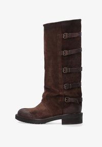 Сапоги на платформе Сапоги на платформе