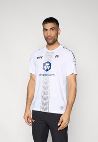 Спортивная майка