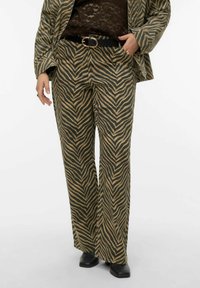 Клешеные джинсы