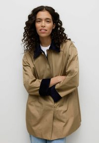 Короткое пальто Короткое пальто