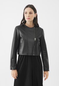 Кожаная куртка