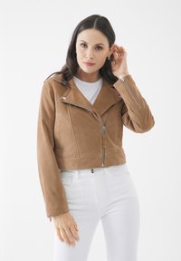 Байкерская куртка