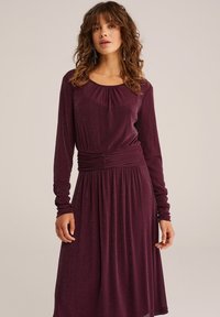 Коктейльное платье