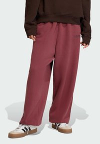 Спортивные штаны