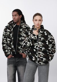 Толстовка Толстовка