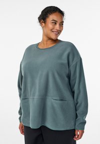 Флисовая куртка