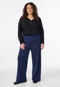 Широкие брюки