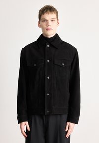 Кожаная куртка Кожаная куртка