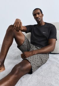 Пижама с шортами