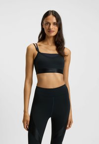 Спортивный бюстгальтер