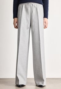 Прямые брюки