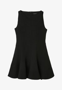 Короткое платье