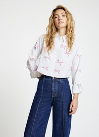 Атласная блузка