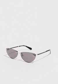 Солнечные очки