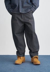 Прямые джинсы Прямые джинсы