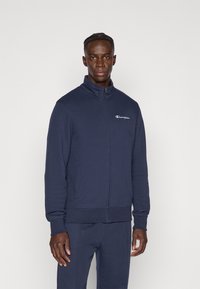 Спортивная кофта Спортивная кофта