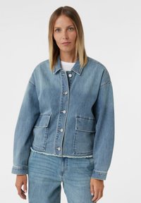 Джинсовая куртка