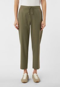 Спортивные штаны