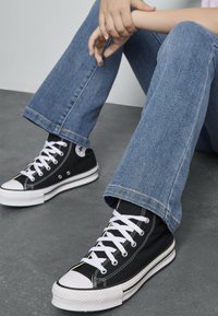 Высокие кеды