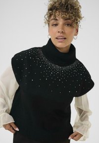 Пуловер с коротким рукавом