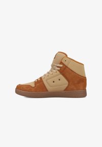 Тренировочные кроссовки