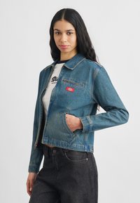 Джинсовая куртка Джинсовая куртка