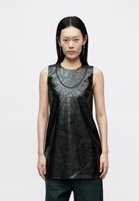 Короткое платье