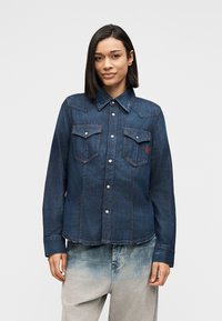 Джинсовая блузка