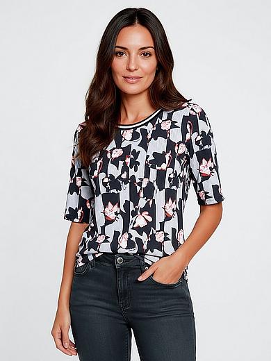 Кофта с круглым вырезом