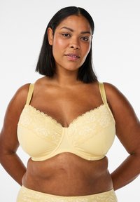 Бюстгальтер на косточках