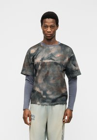 Футболка Футболка