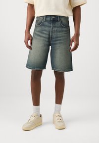 Шорты Шорты