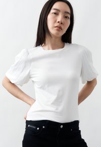 Футболка Футболка