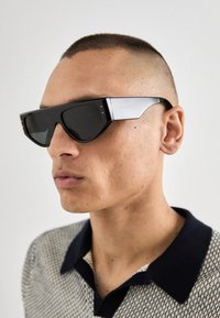 Солнечные очки