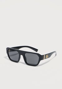 Солнечные очки