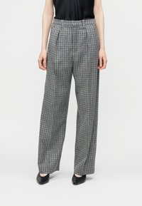 Широкие брюки