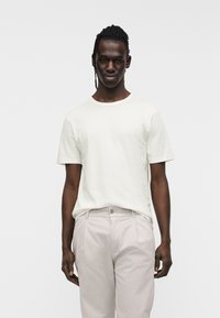 Футболка Футболка