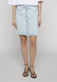 Джинсовая юбка