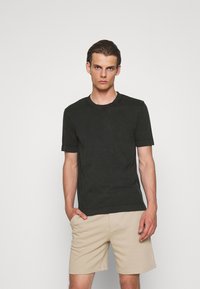 Футболка Футболка