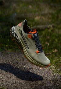 Беговые кроссовки