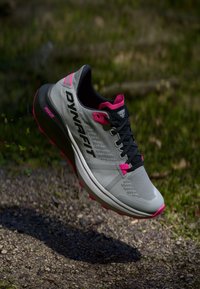 Беговые кроссовки Беговые кроссовки