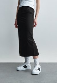 Юбка-карандаш