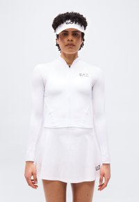 Спортивная куртка